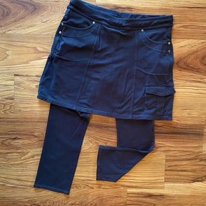ATHLETA Bettona 2 in 1 Skort Crop Leggings - Medium Tall